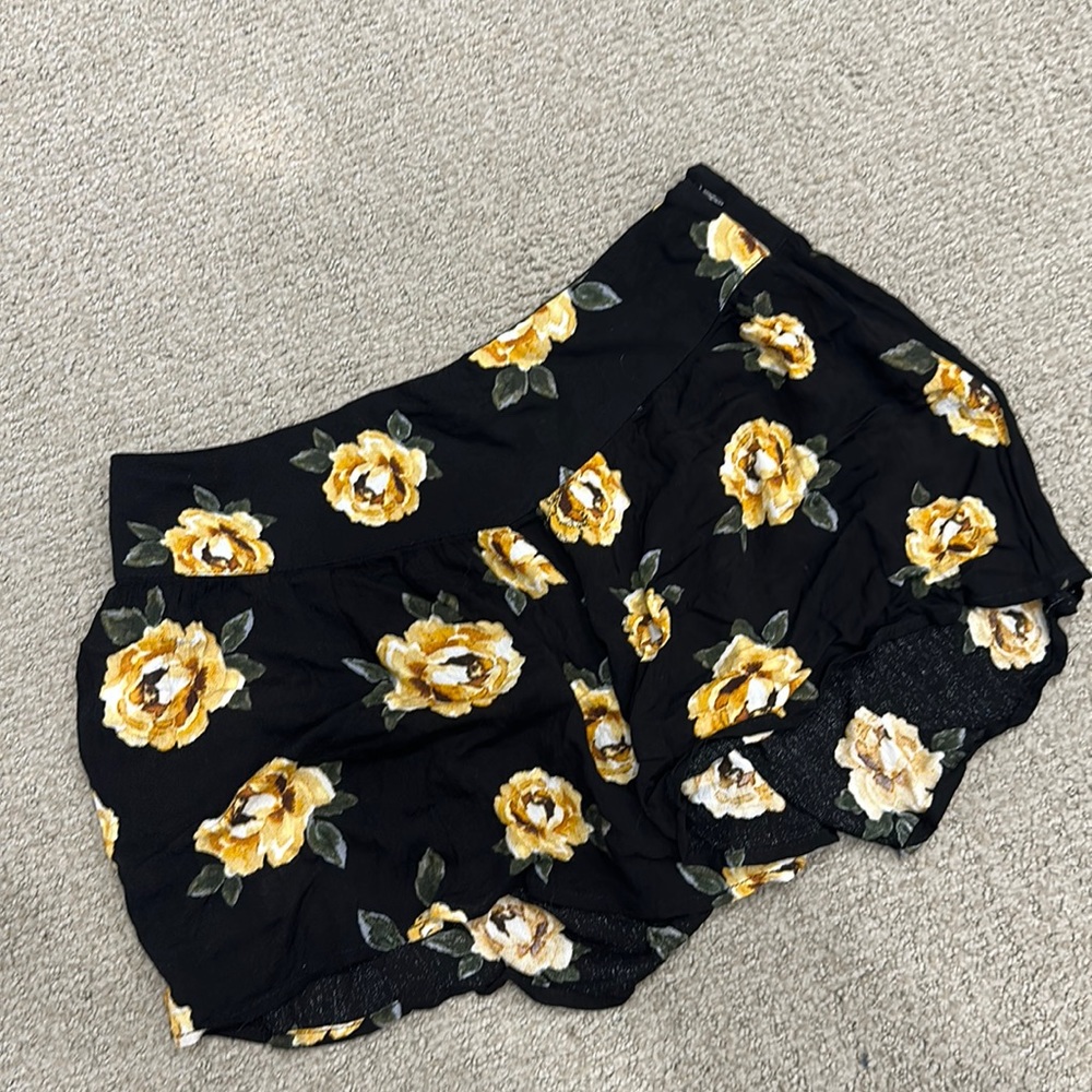 Flower shorts